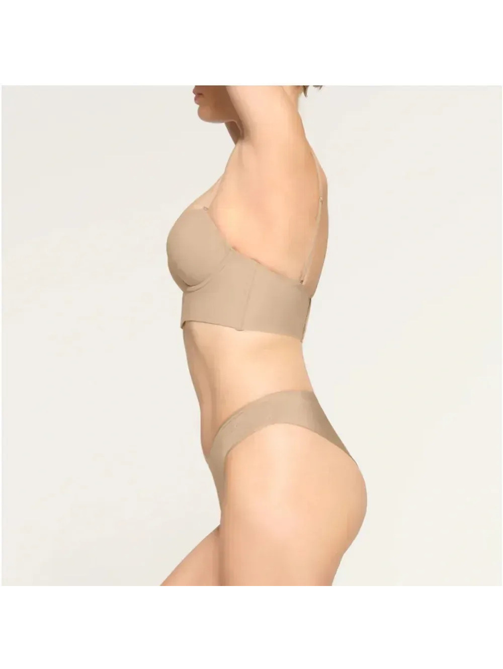 SKIMS NWT Deep Plunge Shapewear Plunge Bra - Size M - Picture 2 of 4